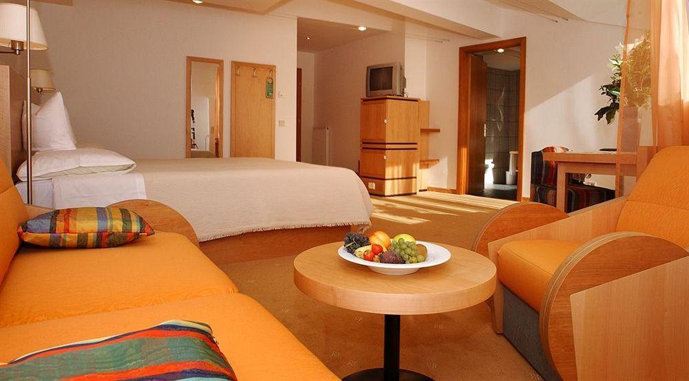 Hotel Krone - Eat, Drink, Stay Μπρεσανόνε Εξωτερικό φωτογραφία