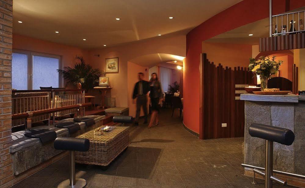 Hotel Krone - Eat, Drink, Stay Μπρεσανόνε Εξωτερικό φωτογραφία