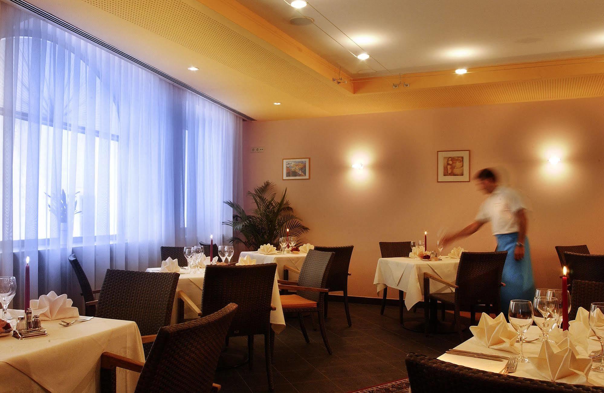 Hotel Krone - Eat, Drink, Stay Μπρεσανόνε Εξωτερικό φωτογραφία