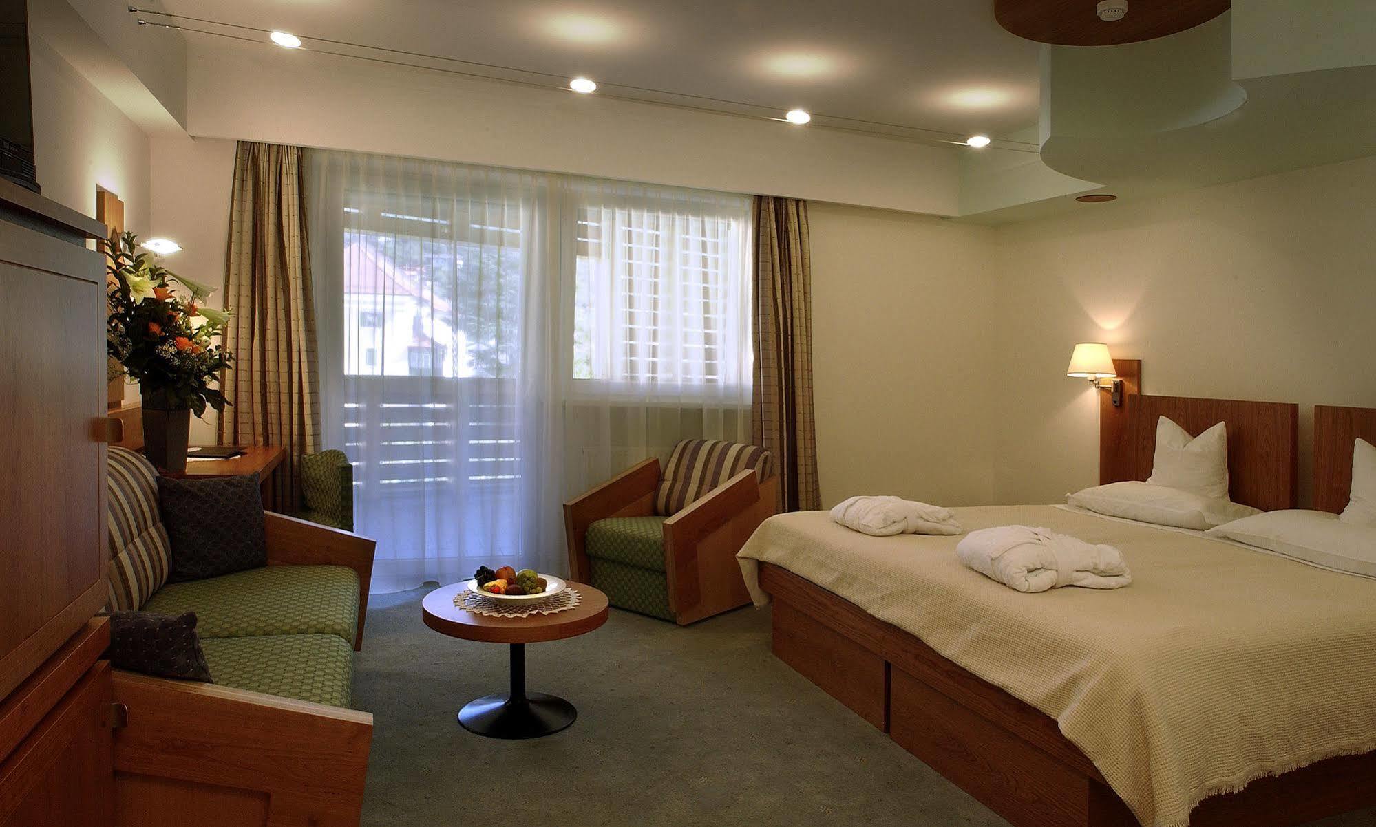Hotel Krone - Eat, Drink, Stay Μπρεσανόνε Εξωτερικό φωτογραφία